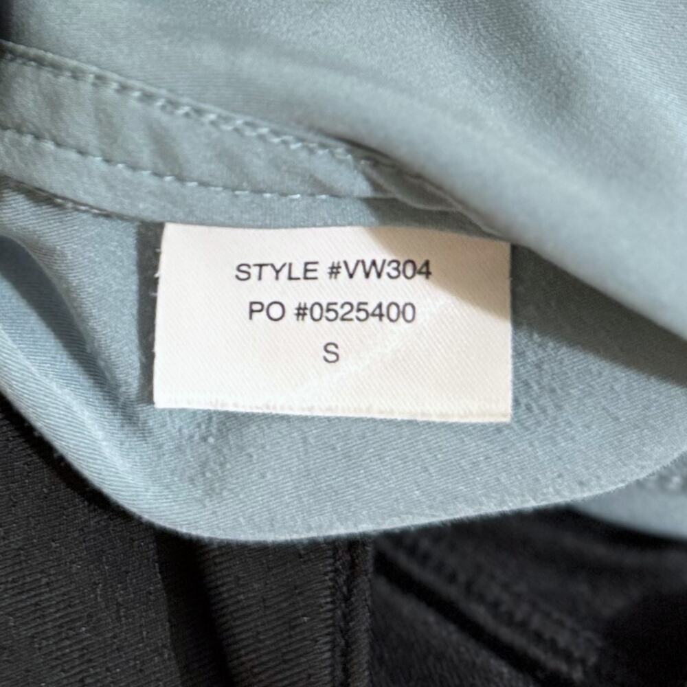 ON Running VUORI LULULEMON Women's Shorts size Small 4 Lot of 3 Pairs - Picture 11 of 13